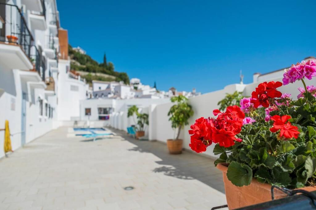 Bonito Apartamento Piscina Wifi Frigiliana Dış mekan fotoğraf