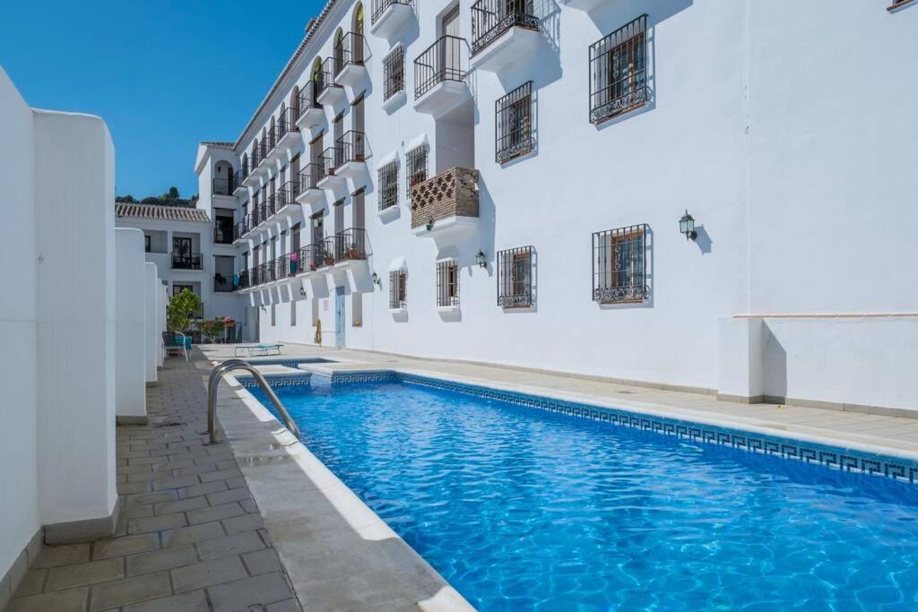 Bonito Apartamento Piscina Wifi Frigiliana Dış mekan fotoğraf